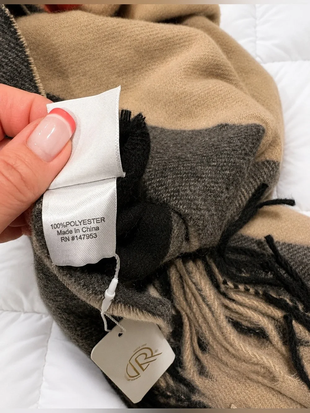 NWT Boutique Oversized Plaid Fringe Blanket Scarf Super Soft Wrap